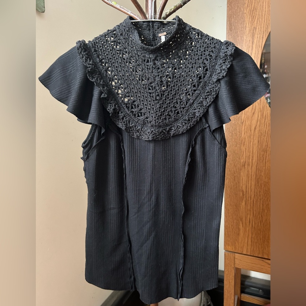 Free people top with macrame neck size xs